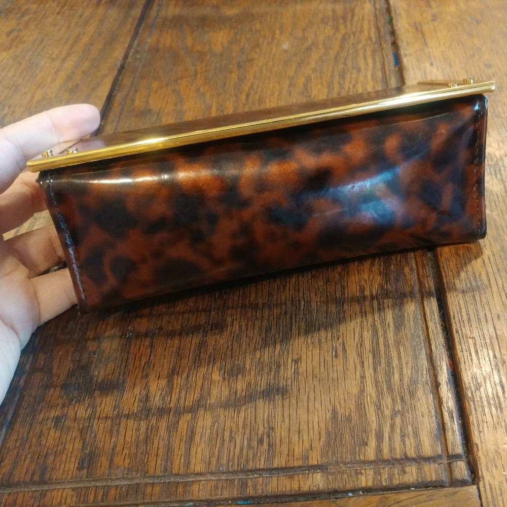 Tory Burch sunglass case - Picture 4 of 5